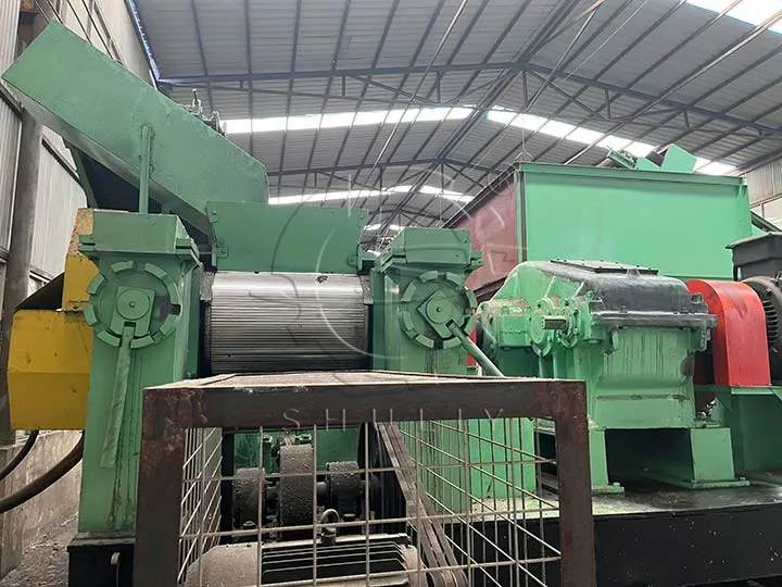 أسطوانات الطحن